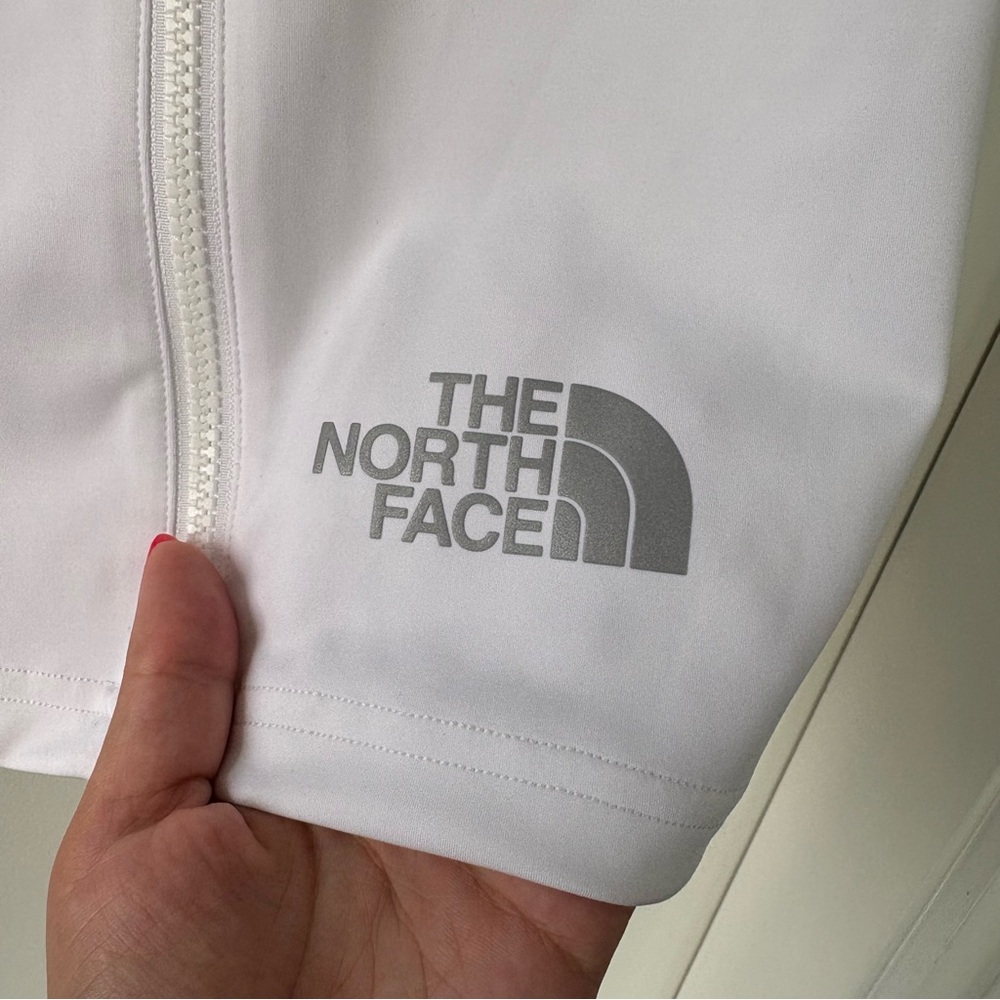 The North Face White Mini Skirt with Grey Logo - Picture 2 of 7